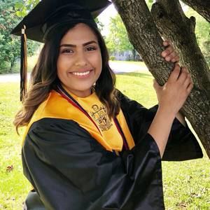 Meet your Posher, Lisette